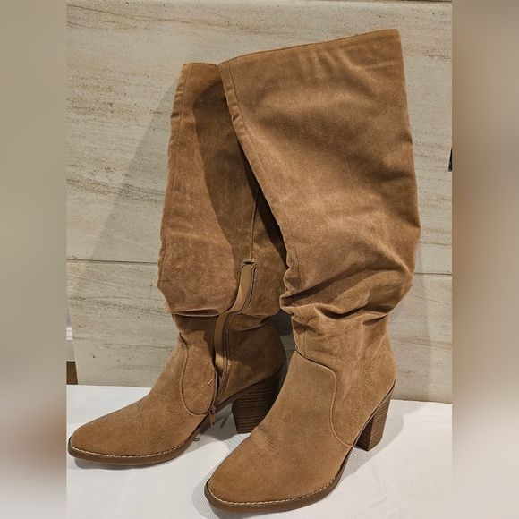 Universal Thread tall boots sz 9 - Picture 1 of 9